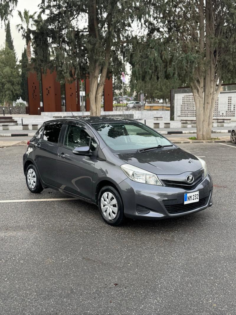 Toyota Vitz — 1/9