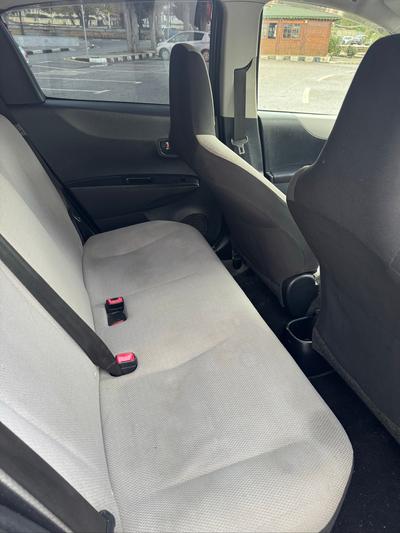 Toyota Vitz — 9
