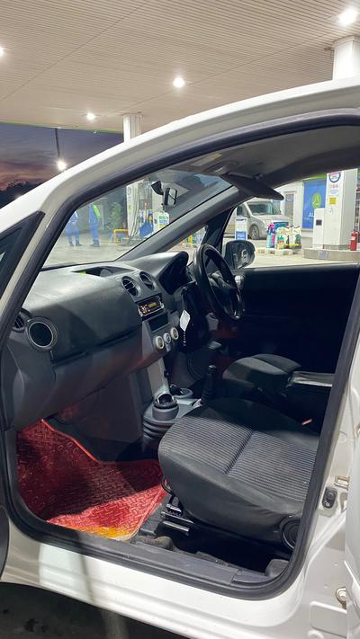 Mitsubishi Colt — 3