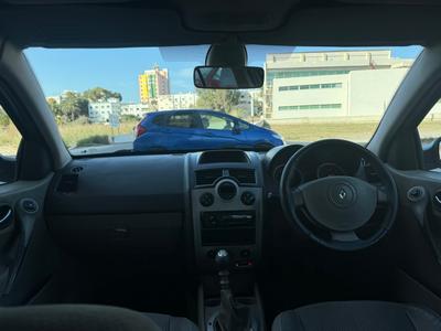 Renault Megane — 4