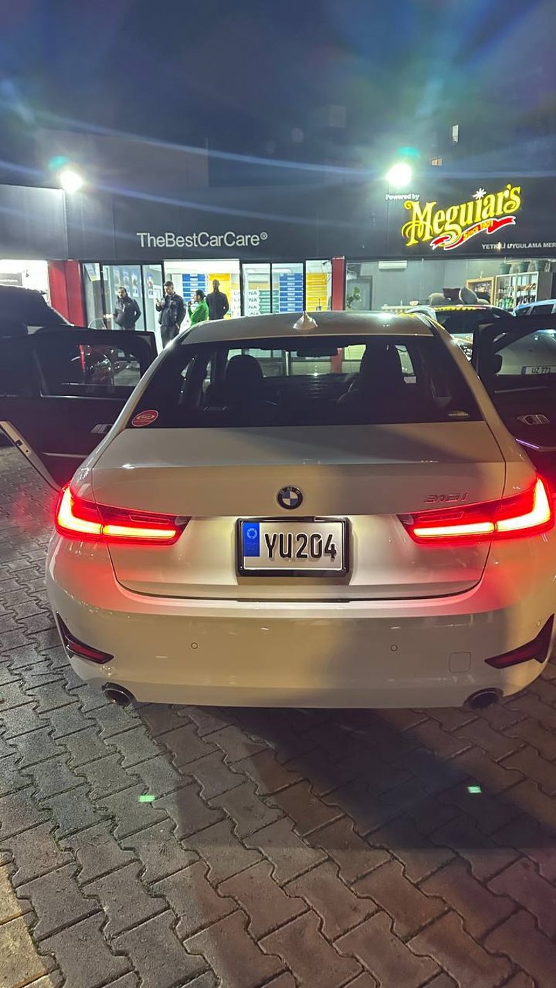 BMW 318i — 2