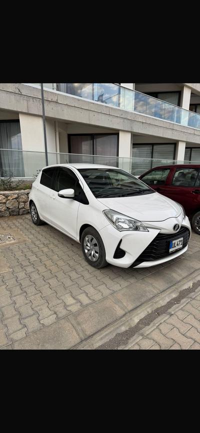 Toyota Vitz — 3