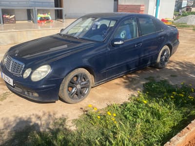 Mercedes-Benz E 200 — 4