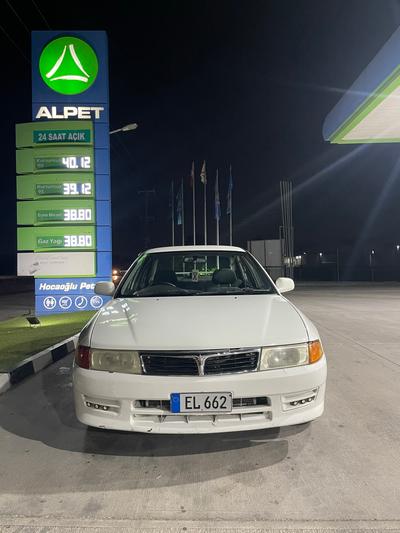 Mitsubishi Lancer — 2
