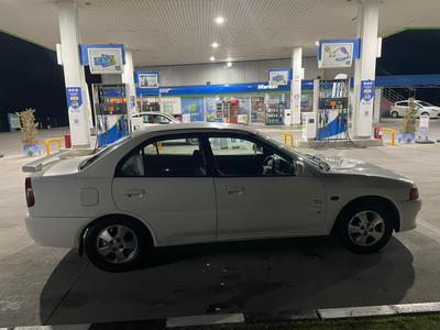 Mitsubishi Lancer — 4