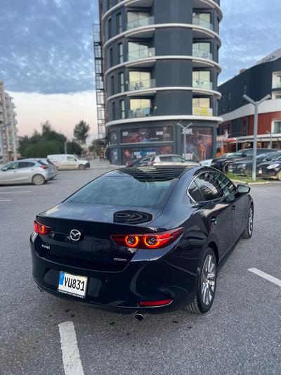 Mazda 3 — 5