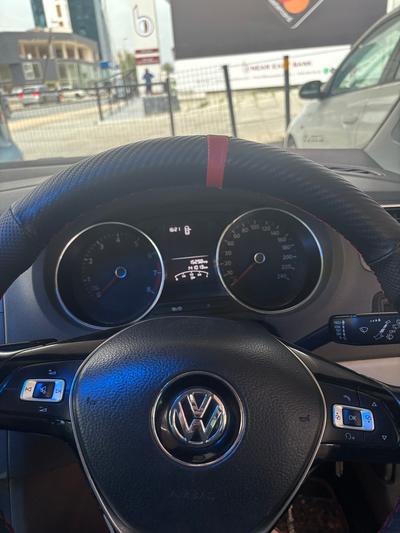 Volkswagen Polo — 5