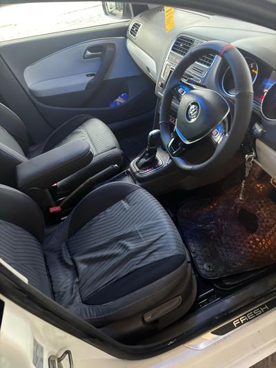 Volkswagen Polo — 6