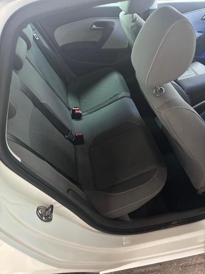 Volkswagen Polo — 7