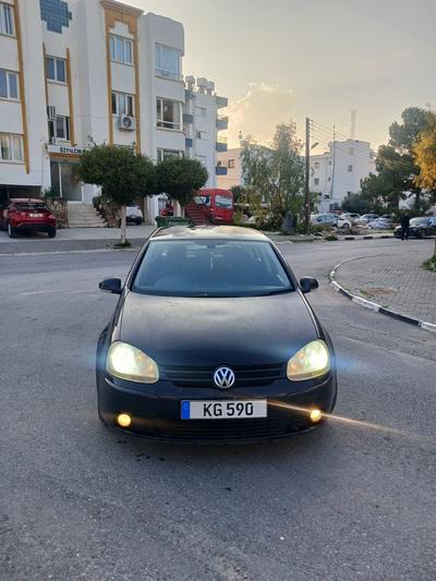 Volkswagen Golf — 1