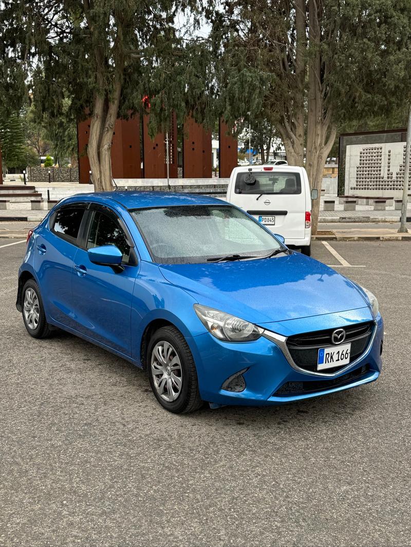 Mazda Demio — 1/10