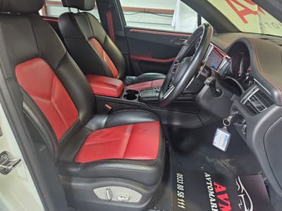 Porsche Macan — 7