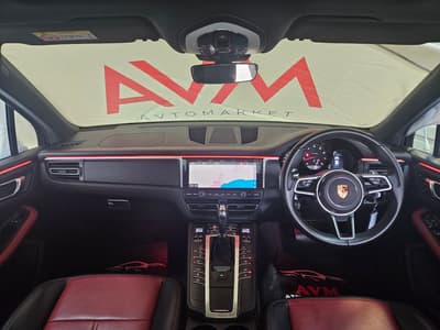 Porsche Macan — 9
