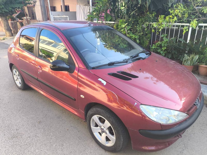 Peugeot 206 — 4