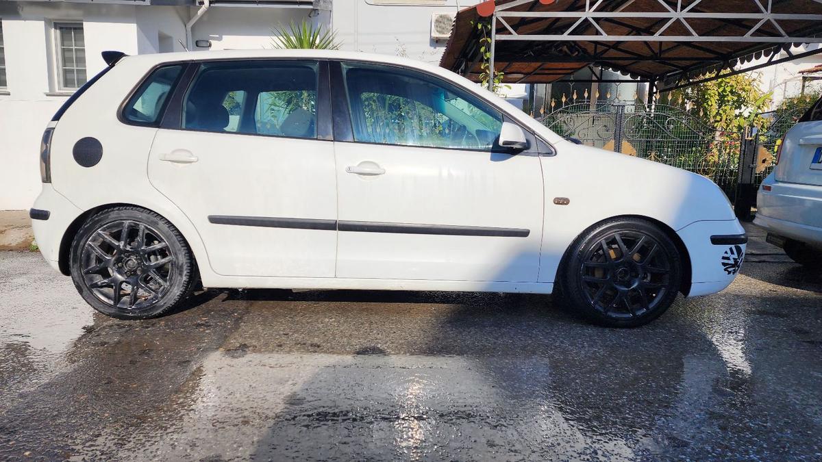 2003 Volkswagen Polo 5