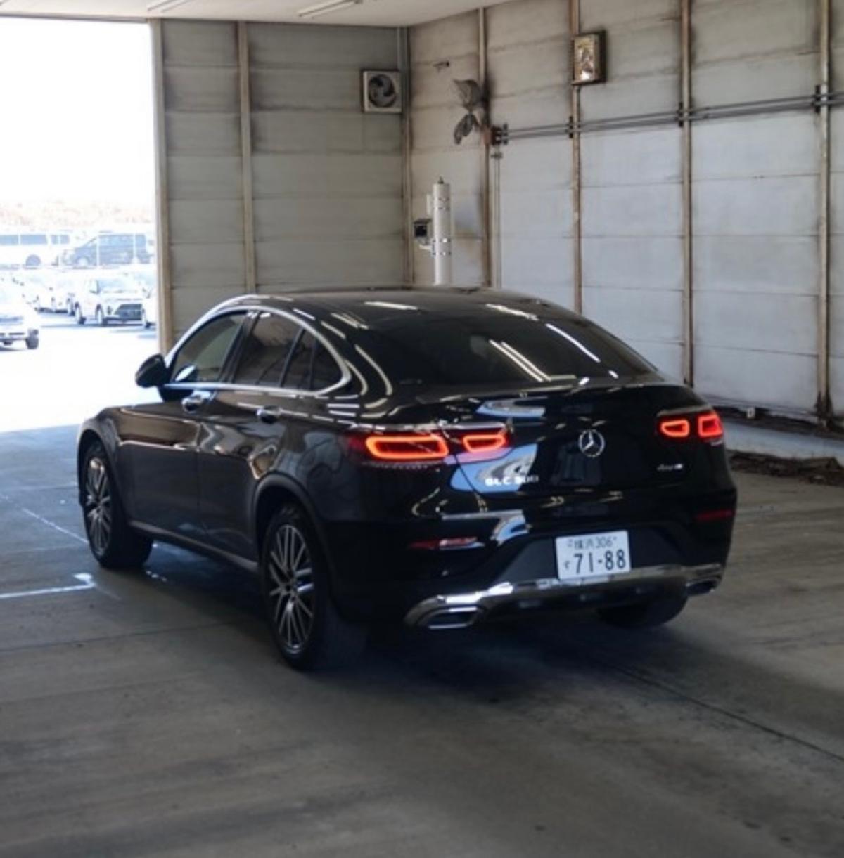 2021 Mercedes-Benz GLC 300 2