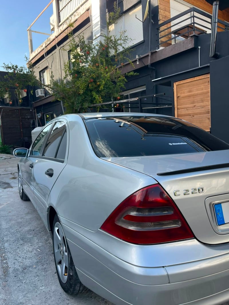 Mercedes-Benz C 220 — 3