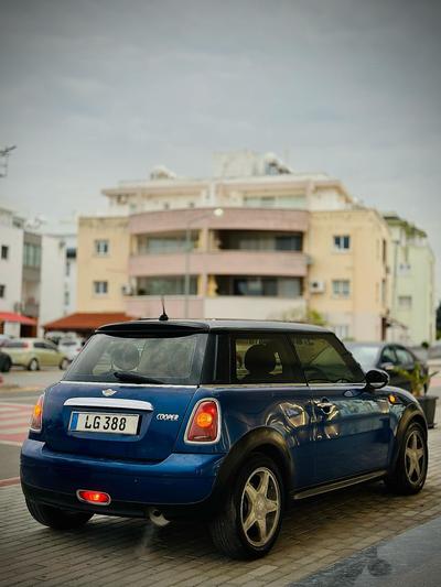 Mini Cooper One — 4