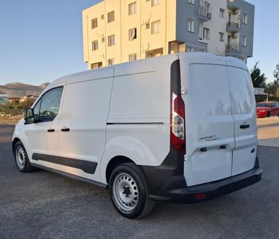 Ford Transit Connect — 4