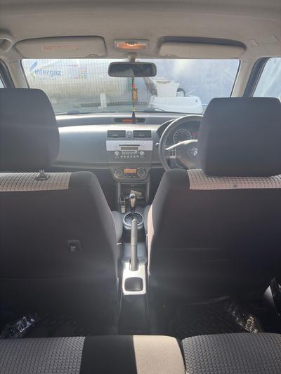 Suzuki Swift — 4