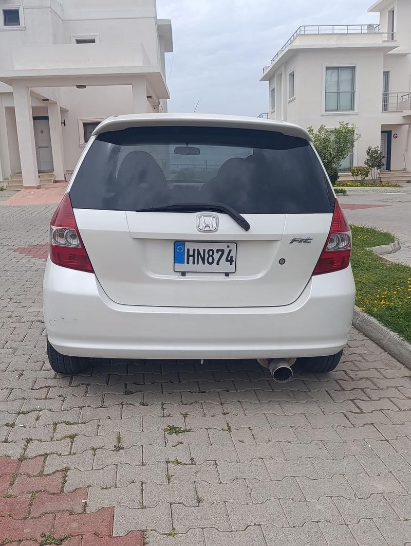 Honda Fit — 1/6