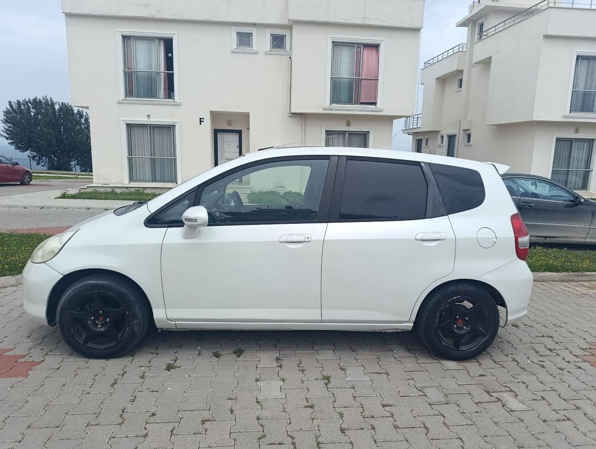 2002 Honda Fit 3