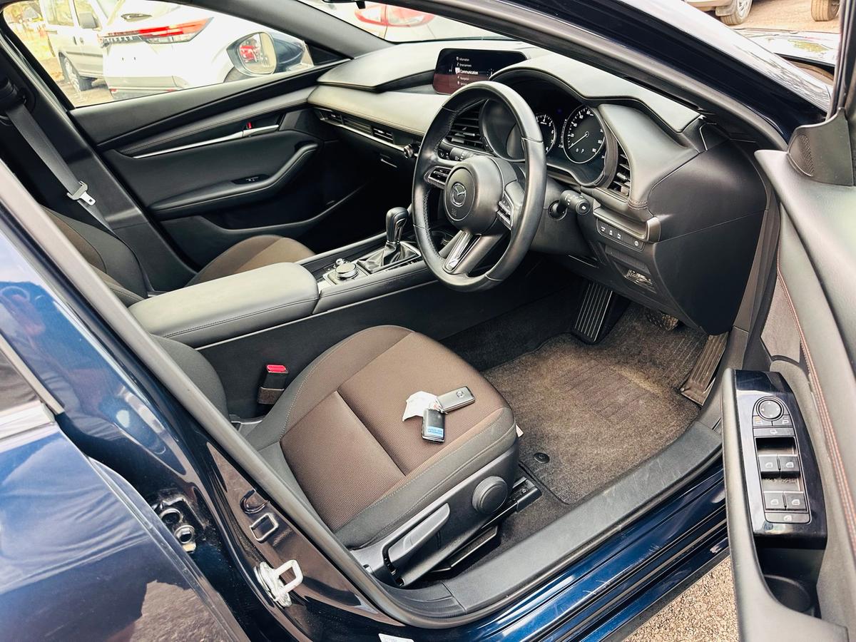 2021 Mazda 3 7