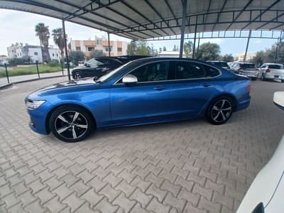 Volvo S90 — 4