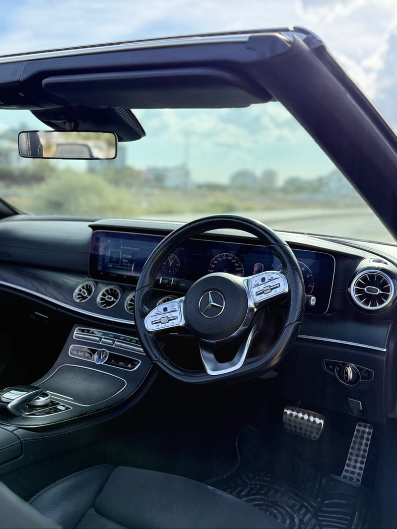 Mercedes-Benz E 300 — 10