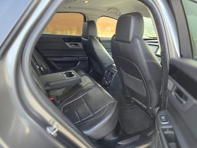 Jaguar XF — 9