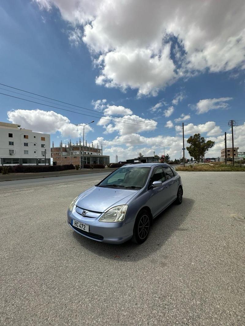 Honda Civic — 1/4