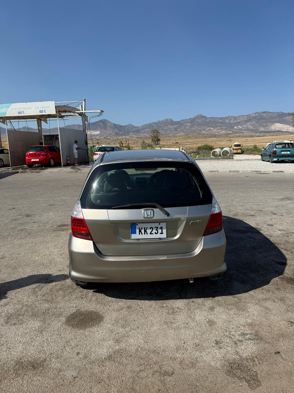 2005 Honda Fit 4