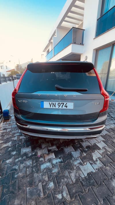 Volvo XC90 — 2