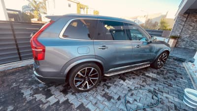 Volvo XC90 — 3