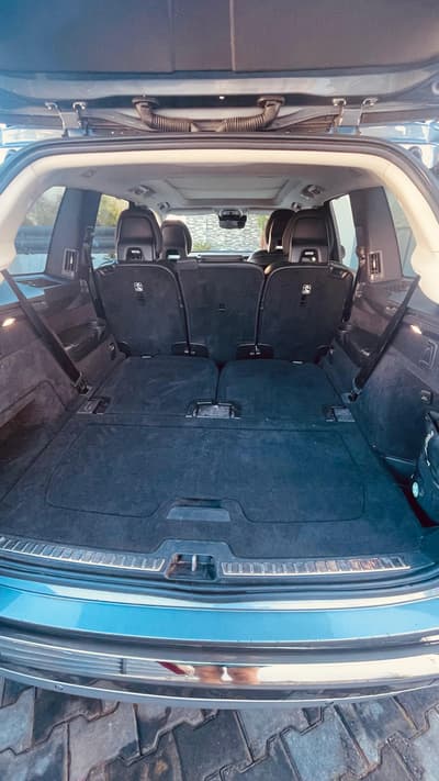 Volvo XC90 — 8