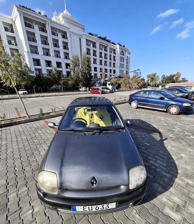 Renault Clio — 2