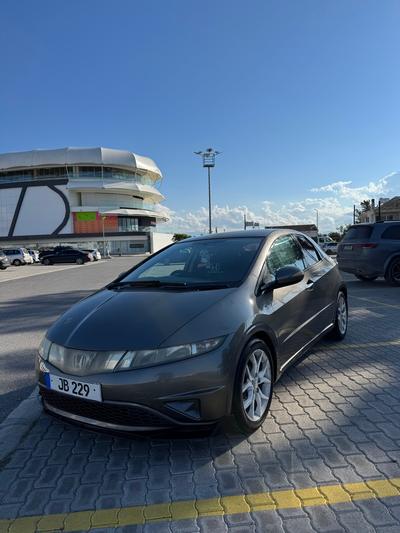 Honda Civic — 8