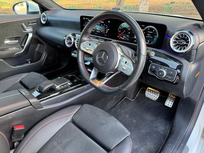 Mercedes-Benz CLA 200d — 7