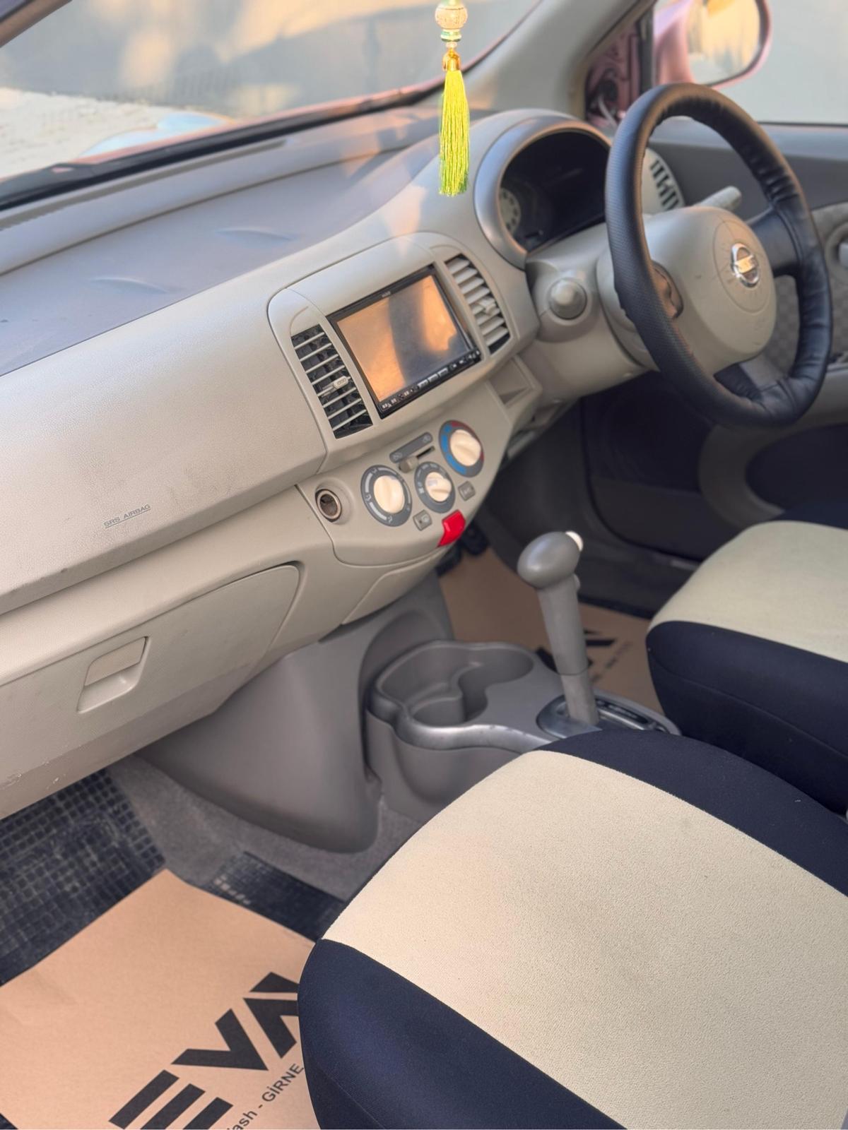 2008 Nissan March 7