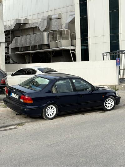 Honda Civic — 1