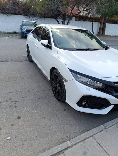 Honda Civic — 4