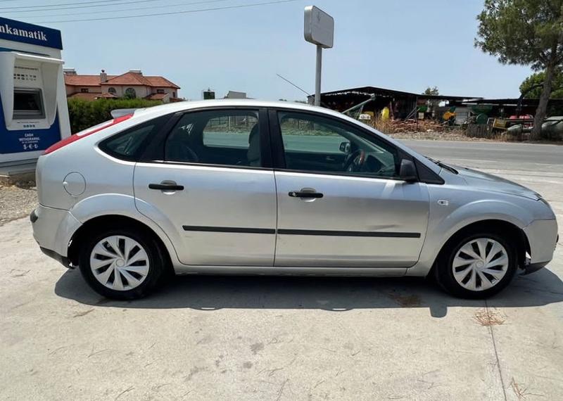 Ford Focus — 1/3