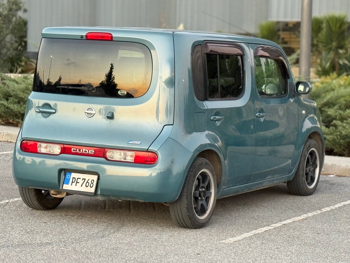 2012 Nissan Cube 4