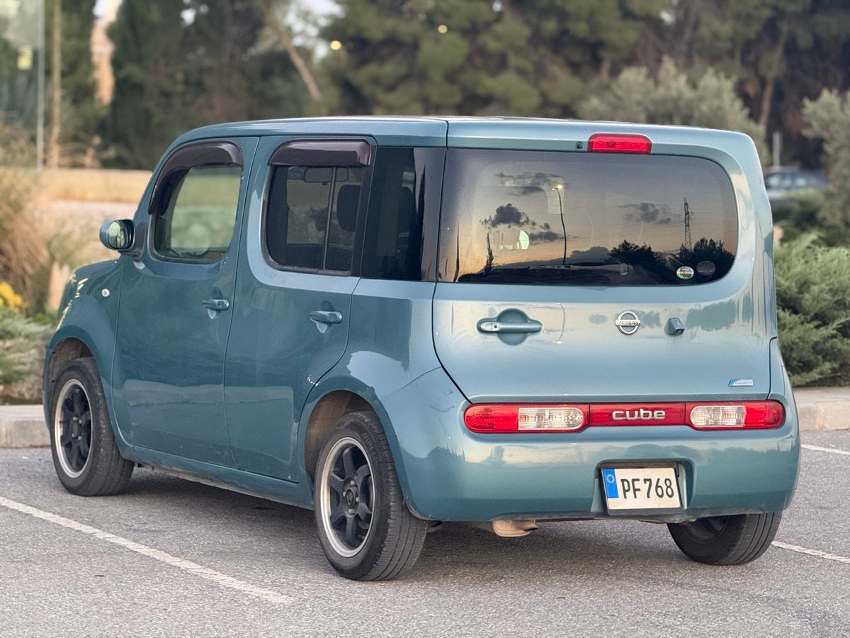 2012 Nissan Cube 6