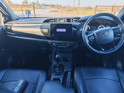 Toyota Hilux — 10