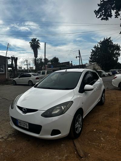 Mazda Demio — 3