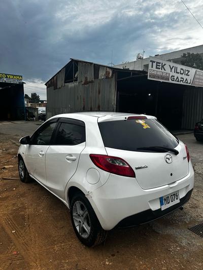 Mazda Demio — 6