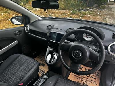 Mazda Demio — 7