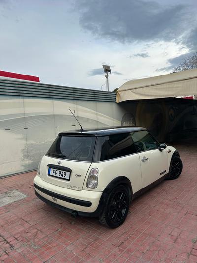 Mini Cooper — 3