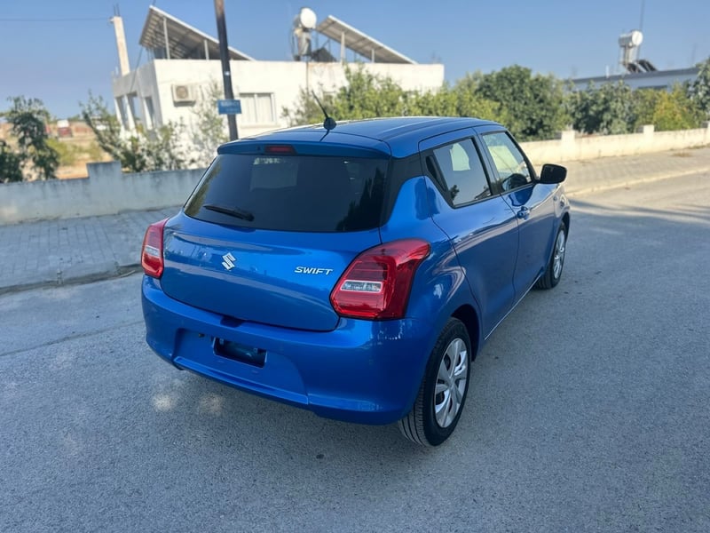 Suzuki Swift — 4